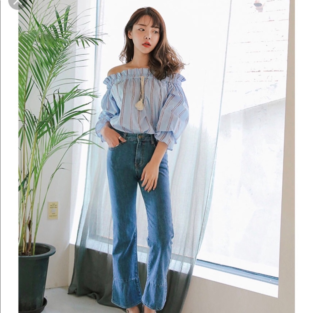 Stylenanda Drawstring Off-shoulder Blouse